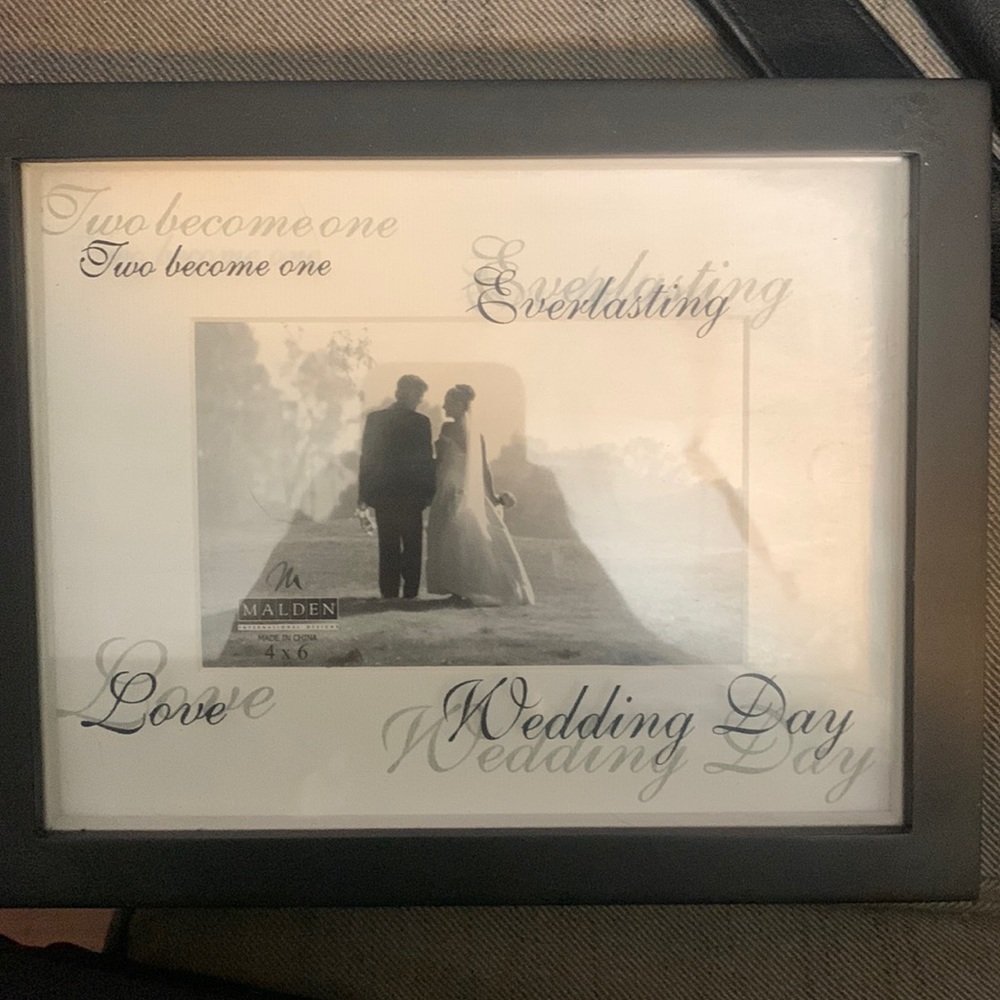 Malden 4x6 wedding frame
